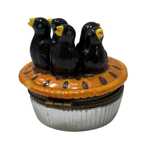 NEW "Five Black Bird Baked in a Pie" Hinged Trinket Box. KK551 - Picture 2 of 4